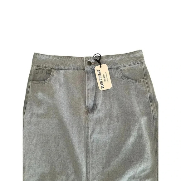 NWT Velvet Heart Women’s Paulina Denim Midi Skirt Light Blue Wash Size Large - Picture 3 of 6